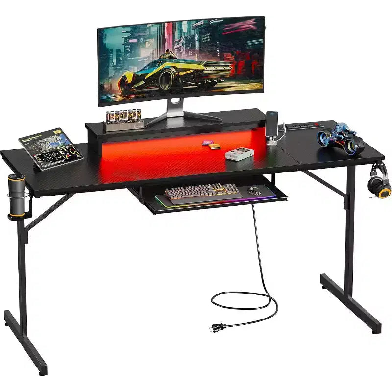 Scrivania da Gaming da 63 pollici con Luci LED e Prese di Corrente, Scrivania per Computer con Rialzo per Monitor e Vassoio Tastiera per Ufficio Domestico