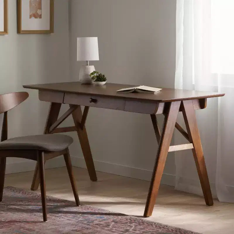 Scrivania moderna da 145 cm con design elegante, scrivania da ufficio con 1 cassetto, scrivania alta per sala lettura, camera da letto, studio, colore noce