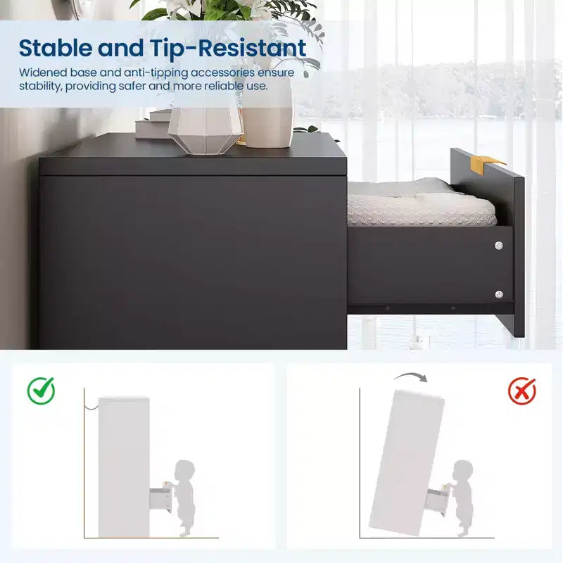 Comò scanalato per camera da letto con 4 cassetti, cassettiera moderna alta 98 cm con maniglie in metallo dorato, comò ampio per corridoio, armadio
